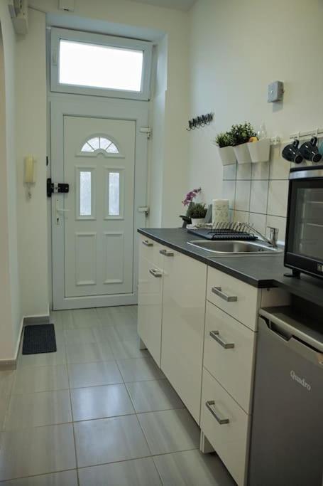 Studio Apartman Gajba In City Center Zagreb Exterior photo